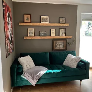 Schiller Apartment
